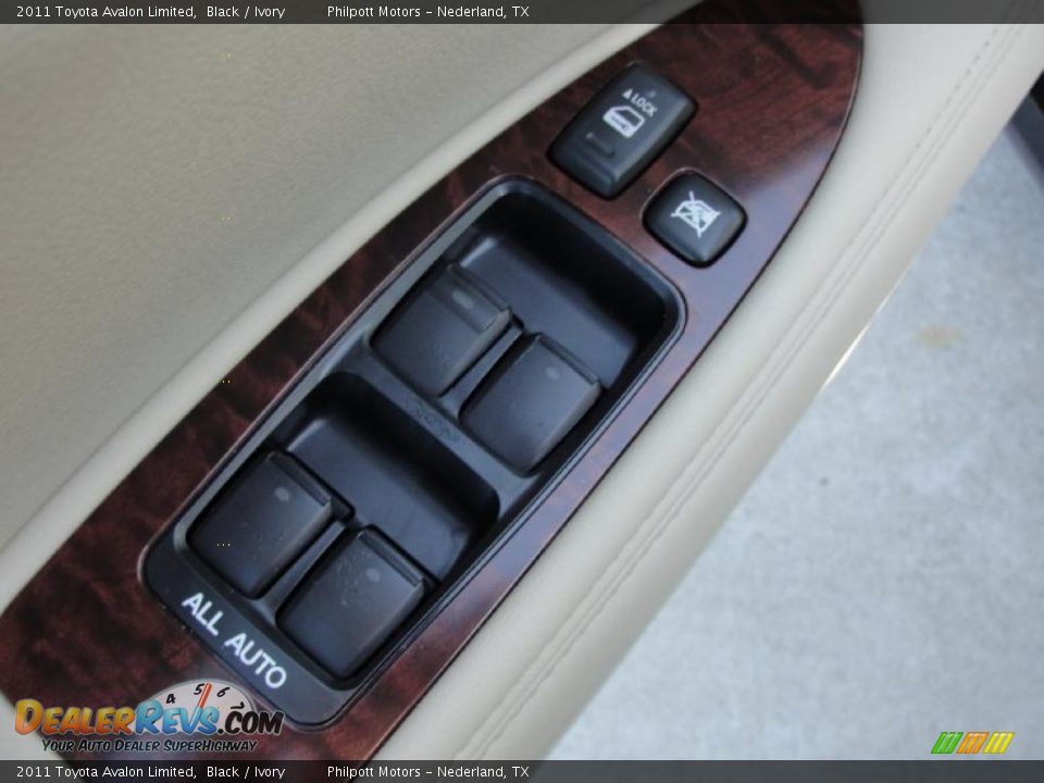 2011 Toyota Avalon Limited Black / Ivory Photo #20