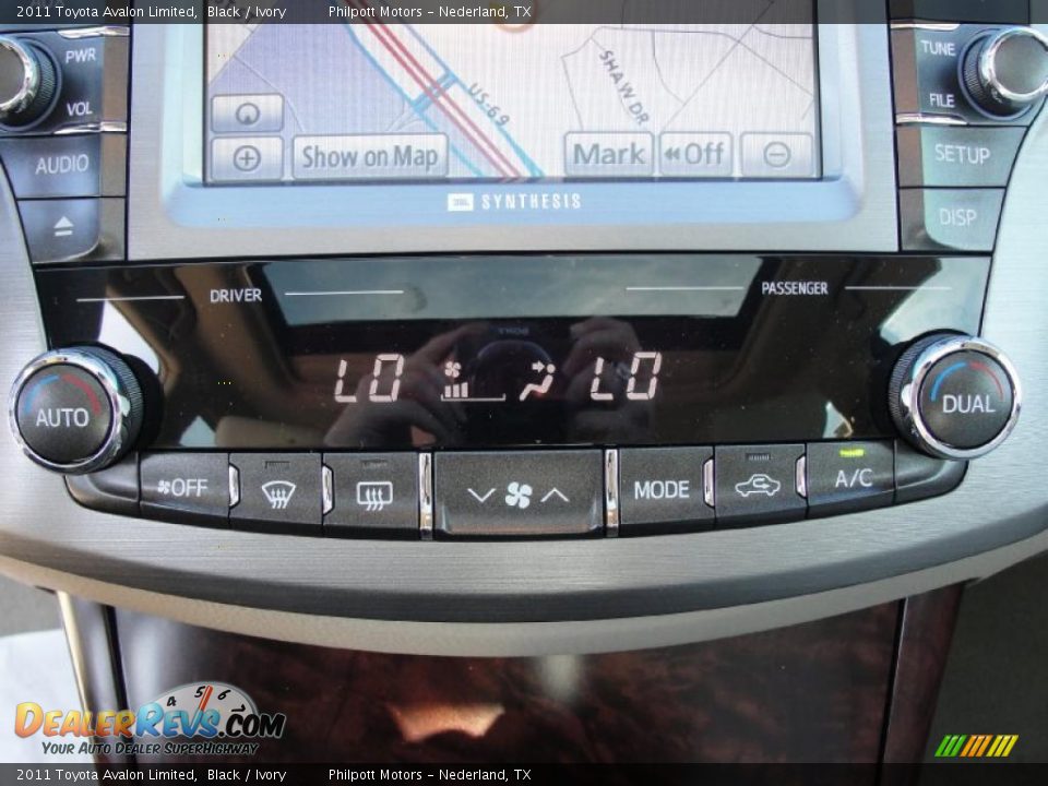 2011 Toyota Avalon Limited Black / Ivory Photo #28