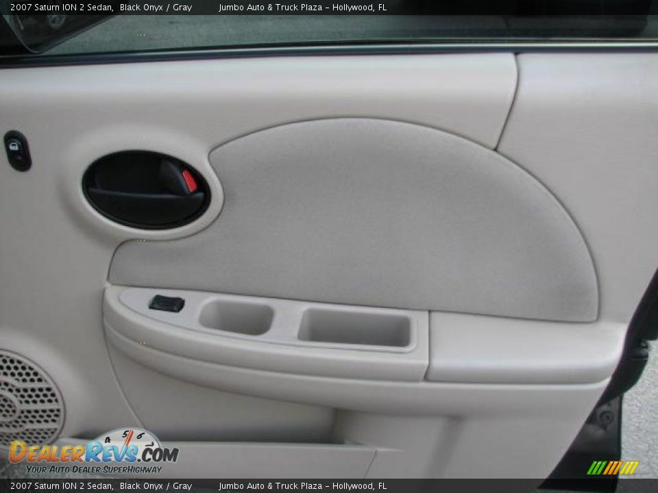2007 Saturn ION 2 Sedan Black Onyx / Gray Photo #17