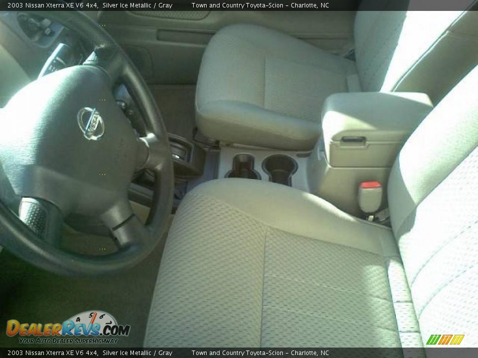 2003 Nissan Xterra XE V6 4x4 Silver Ice Metallic / Gray Photo #13