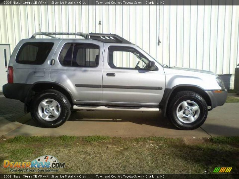 2003 Nissan Xterra XE V6 4x4 Silver Ice Metallic / Gray Photo #16