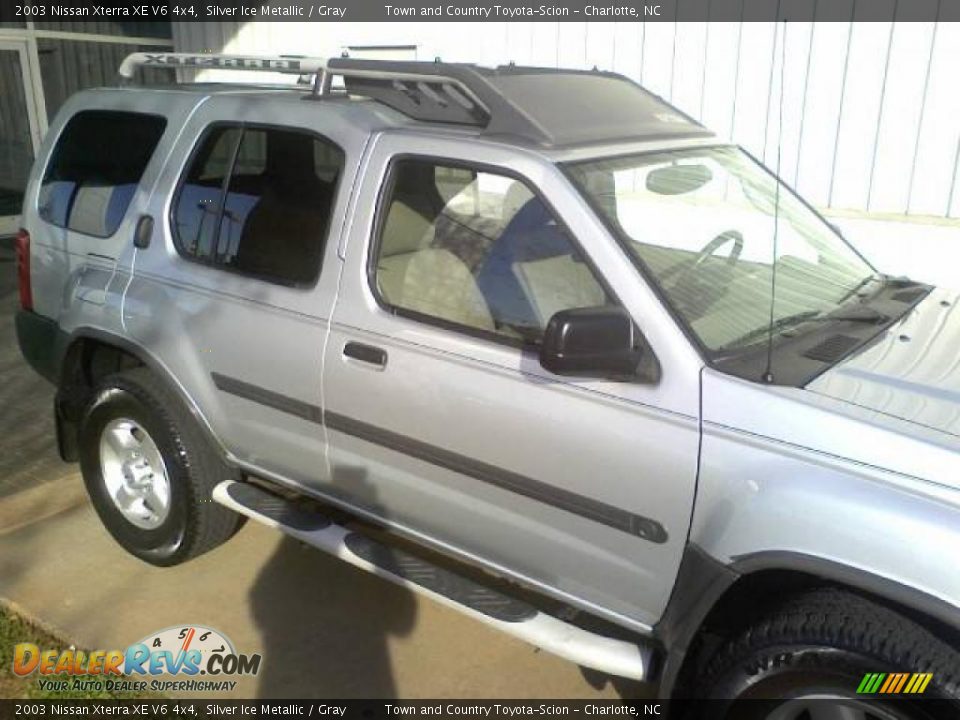 2003 Nissan Xterra XE V6 4x4 Silver Ice Metallic / Gray Photo #20