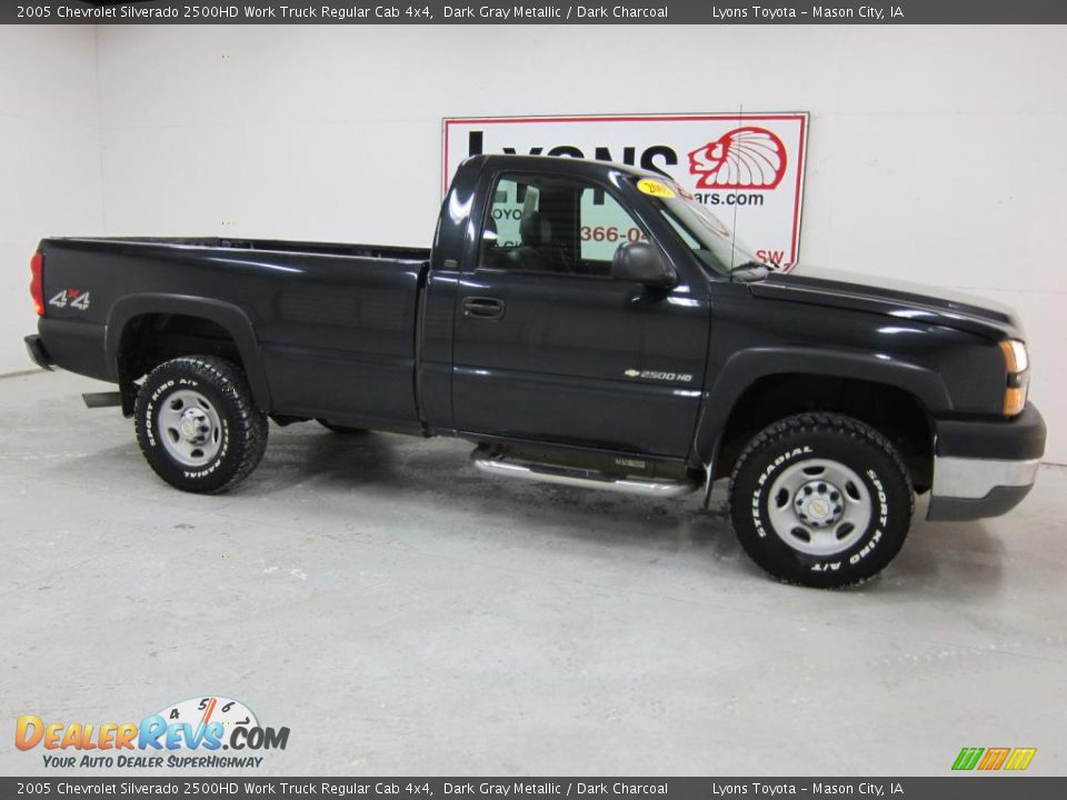 2005 Chevrolet Silverado 2500HD Work Truck Regular Cab 4x4 Dark Gray Metallic / Dark Charcoal Photo #6