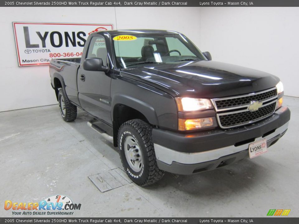 2005 Chevrolet Silverado 2500HD Work Truck Regular Cab 4x4 Dark Gray Metallic / Dark Charcoal Photo #13