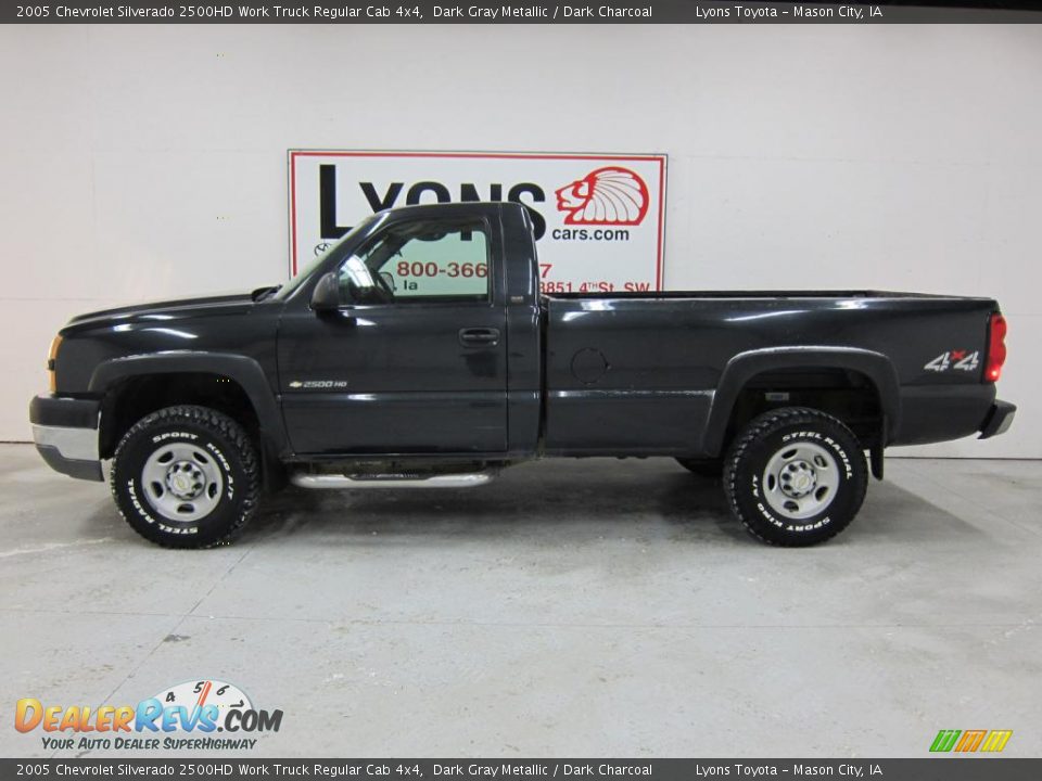 2005 Chevrolet Silverado 2500HD Work Truck Regular Cab 4x4 Dark Gray Metallic / Dark Charcoal Photo #17