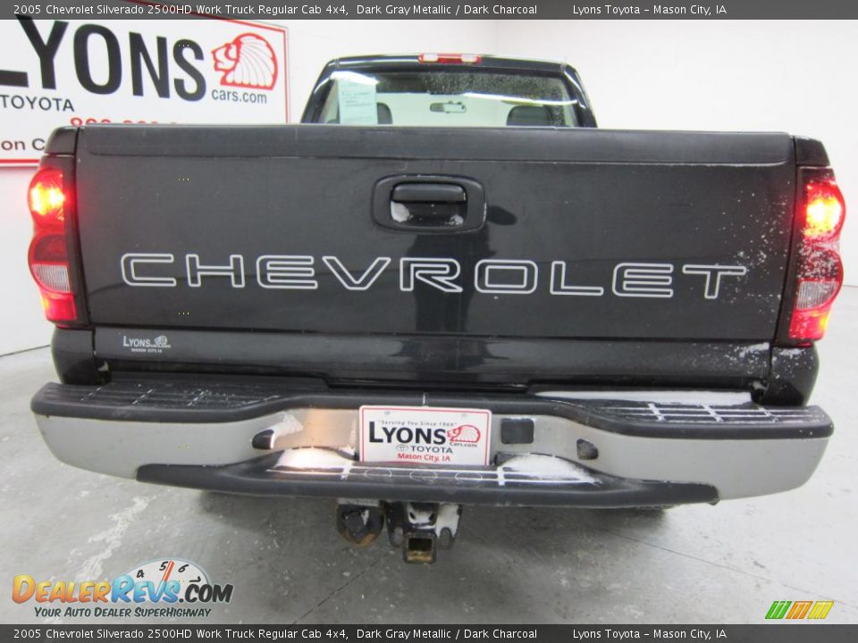 2005 Chevrolet Silverado 2500HD Work Truck Regular Cab 4x4 Dark Gray Metallic / Dark Charcoal Photo #25