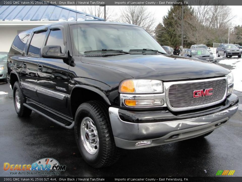 2001 GMC Yukon XL 2500 SLT 4x4 Onyx Black / Neutral Tan/Shale Photo #1