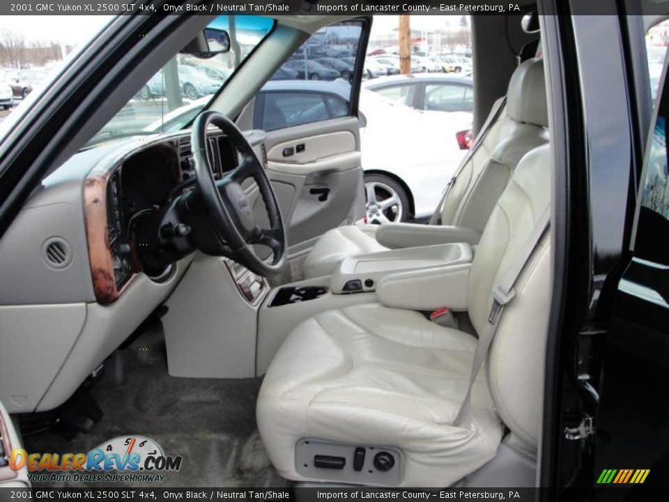2001 GMC Yukon XL 2500 SLT 4x4 Onyx Black / Neutral Tan/Shale Photo #9