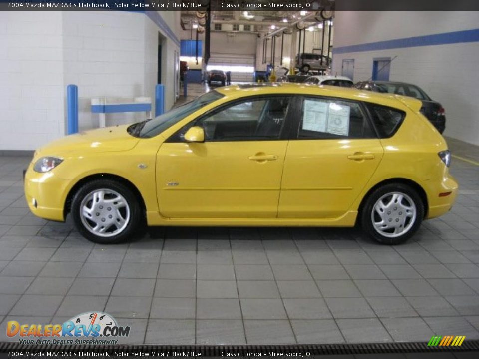 2004 Mazda MAZDA3 s Hatchback Solar Yellow Mica / Black/Blue Photo #4