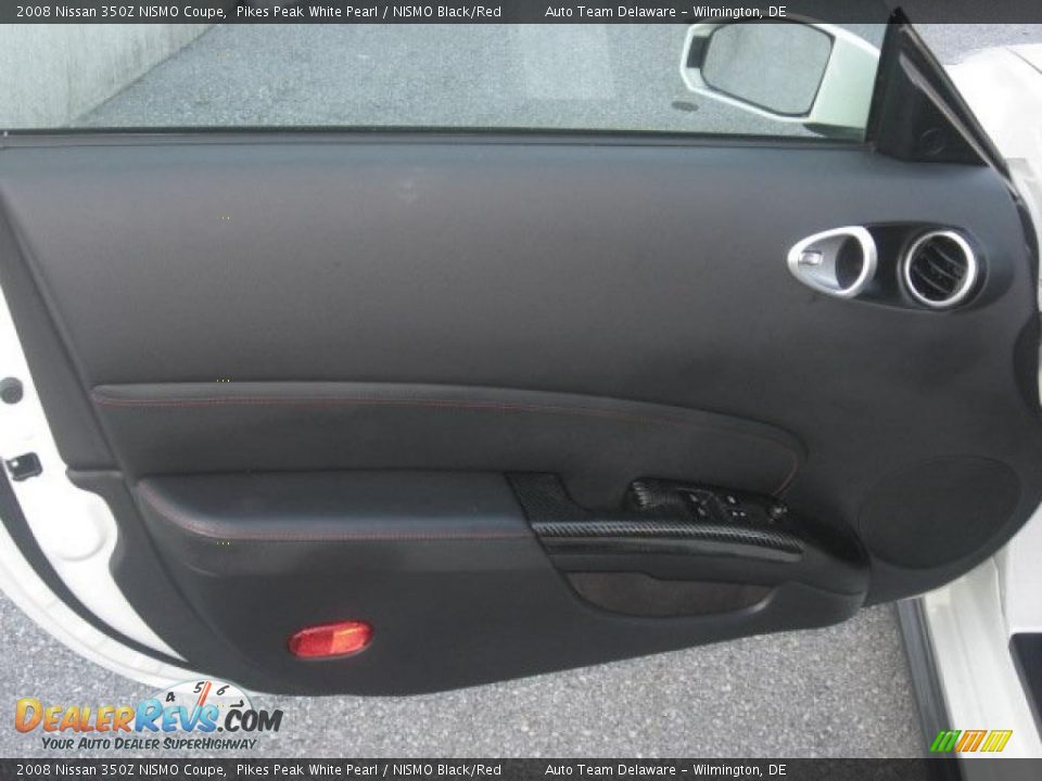 Door Panel of 2008 Nissan 350Z NISMO Coupe Photo #20