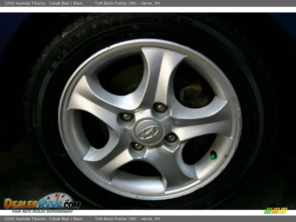 2000 Hyundai Tiburon  Wheel Photo #16