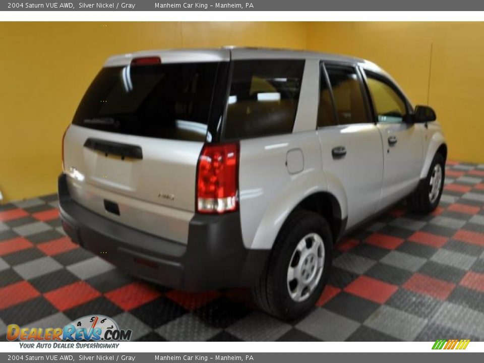 2004 Saturn VUE AWD Silver Nickel / Gray Photo #4