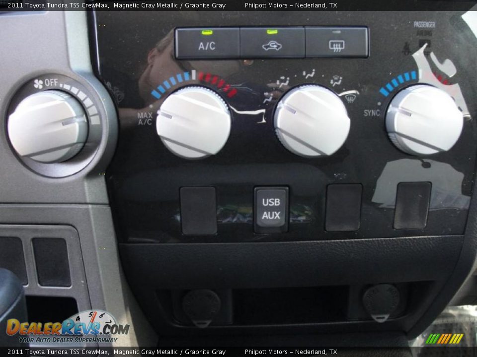 Controls of 2011 Toyota Tundra TSS CrewMax Photo #29