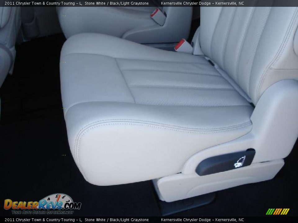 2011 Chrysler Town & Country Touring - L Stone White / Black/Light Graystone Photo #8