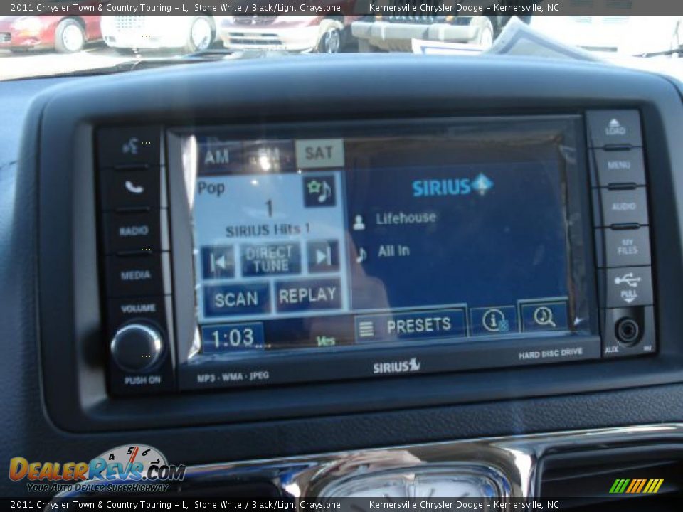 2011 Chrysler Town & Country Touring - L Stone White / Black/Light Graystone Photo #16