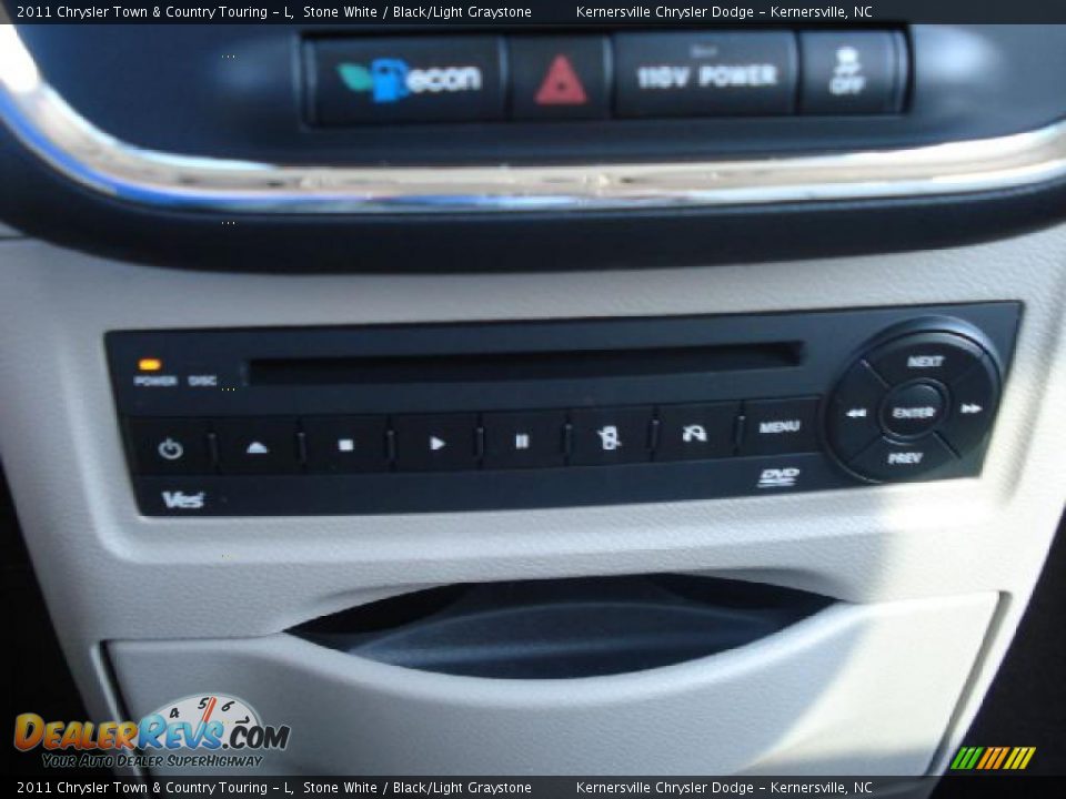 2011 Chrysler Town & Country Touring - L Stone White / Black/Light Graystone Photo #18