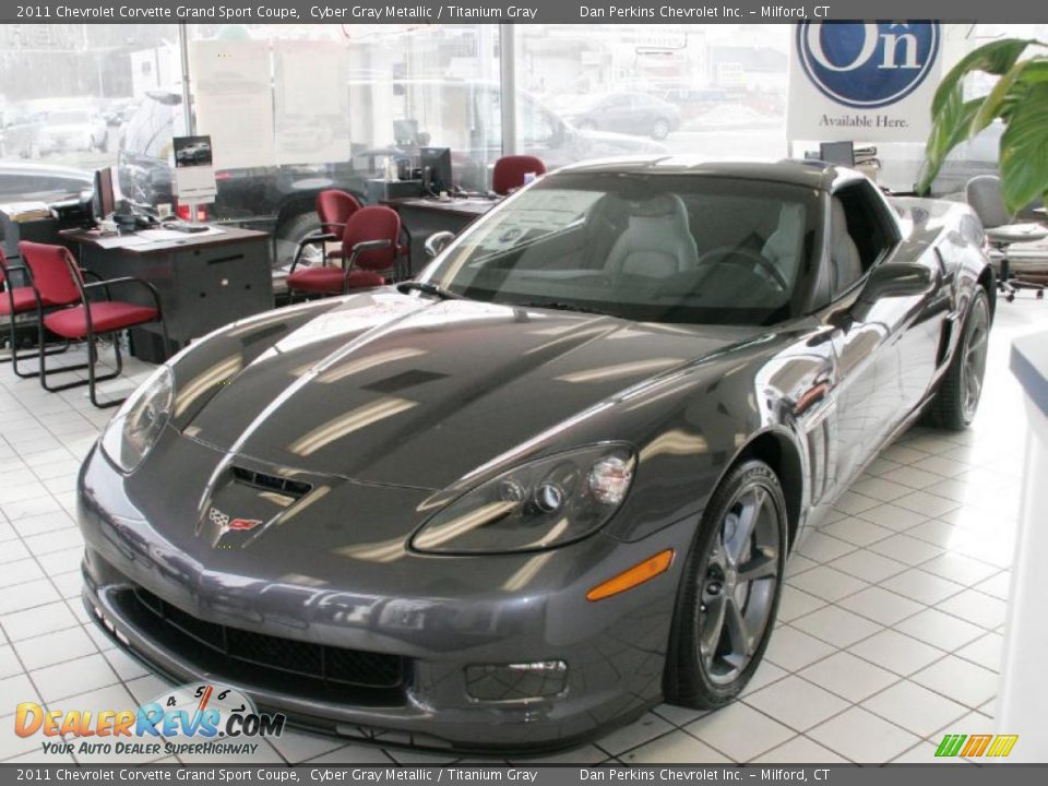 Front 3/4 View of 2011 Chevrolet Corvette Grand Sport Coupe Photo #1
