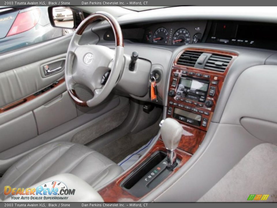 2003 Toyota Avalon XLS Black / Stone Photo #6