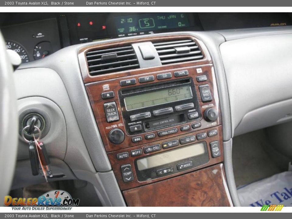 2003 Toyota Avalon XLS Black / Stone Photo #23
