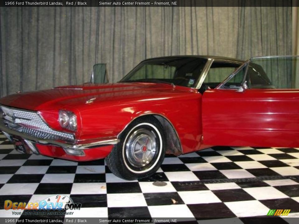 1966 Ford Thunderbird Landau Red / Black Photo #9