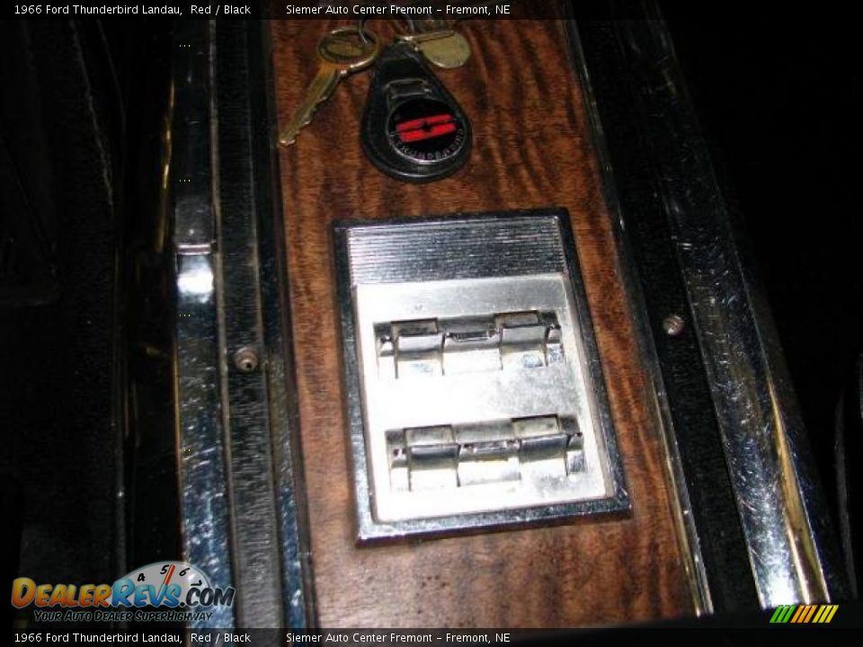 Controls of 1966 Ford Thunderbird Landau Photo #15