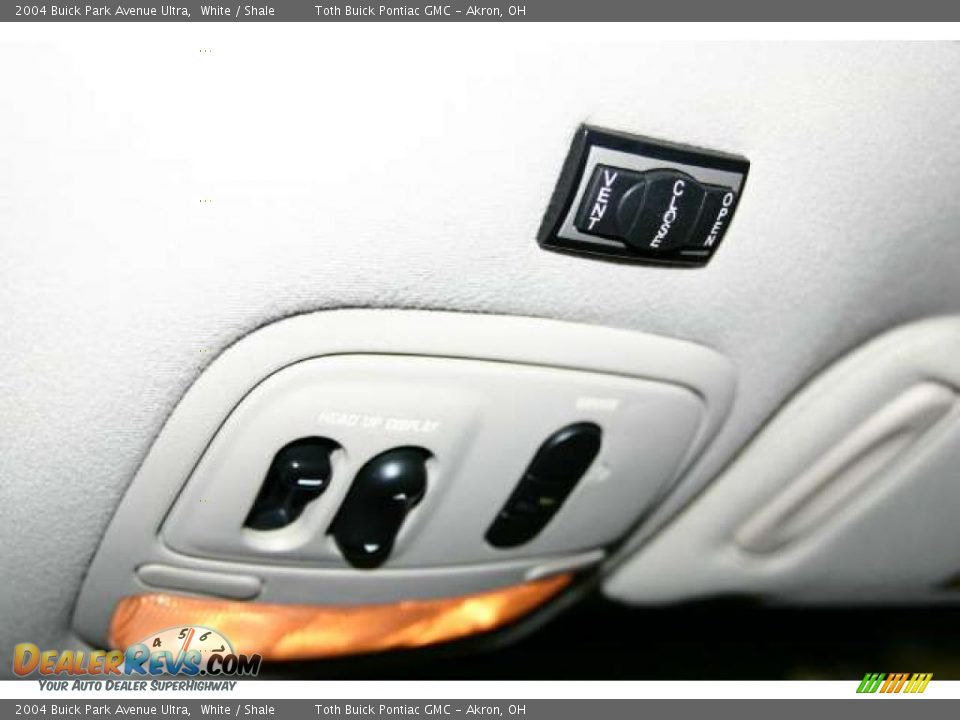 2004 Buick Park Avenue Ultra White / Shale Photo #15