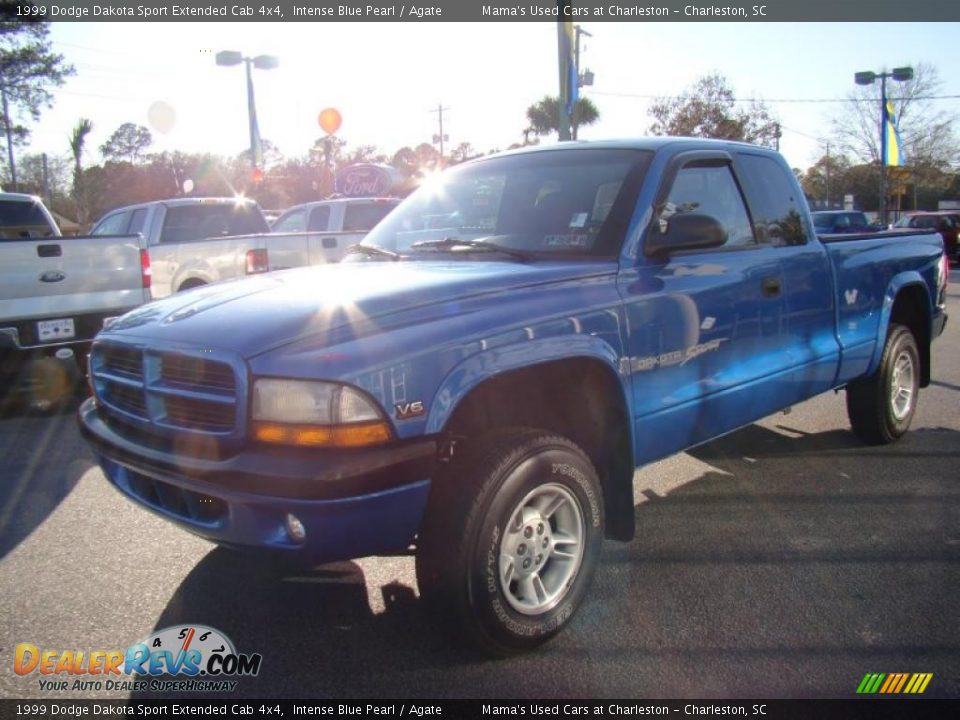 1999 Dodge Dakota Sport Extended Cab 4x4 Intense Blue Pearl / Agate Photo #4