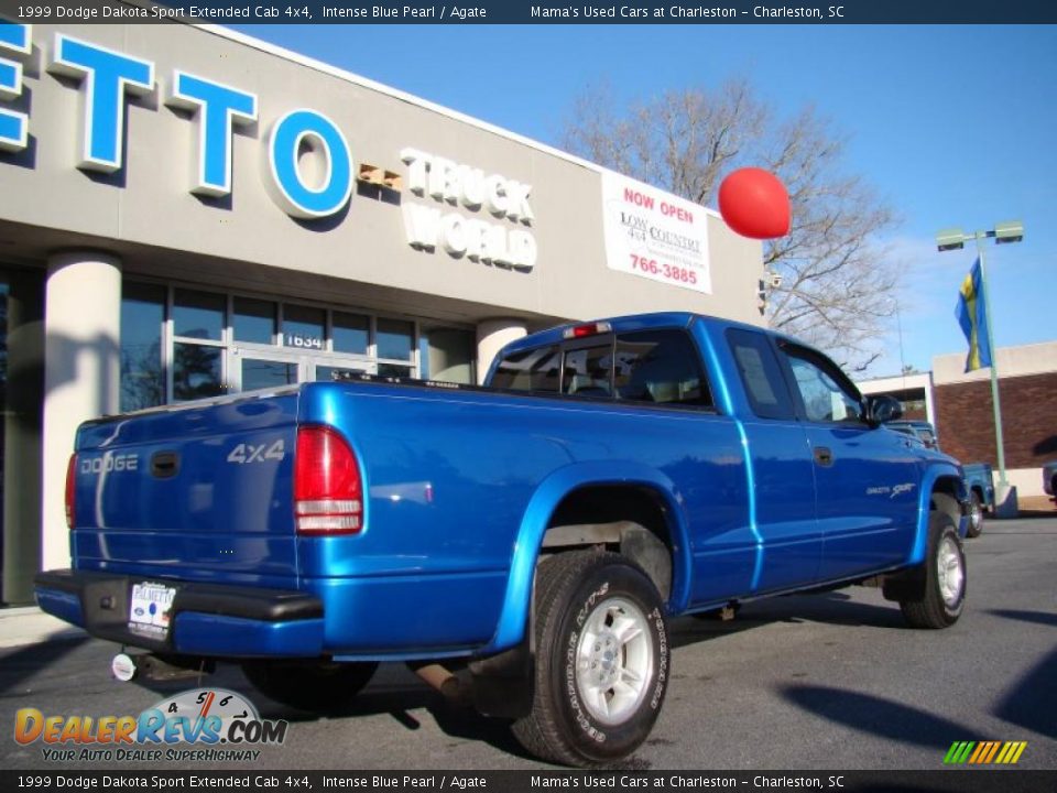 1999 Dodge Dakota Sport Extended Cab 4x4 Intense Blue Pearl / Agate Photo #8