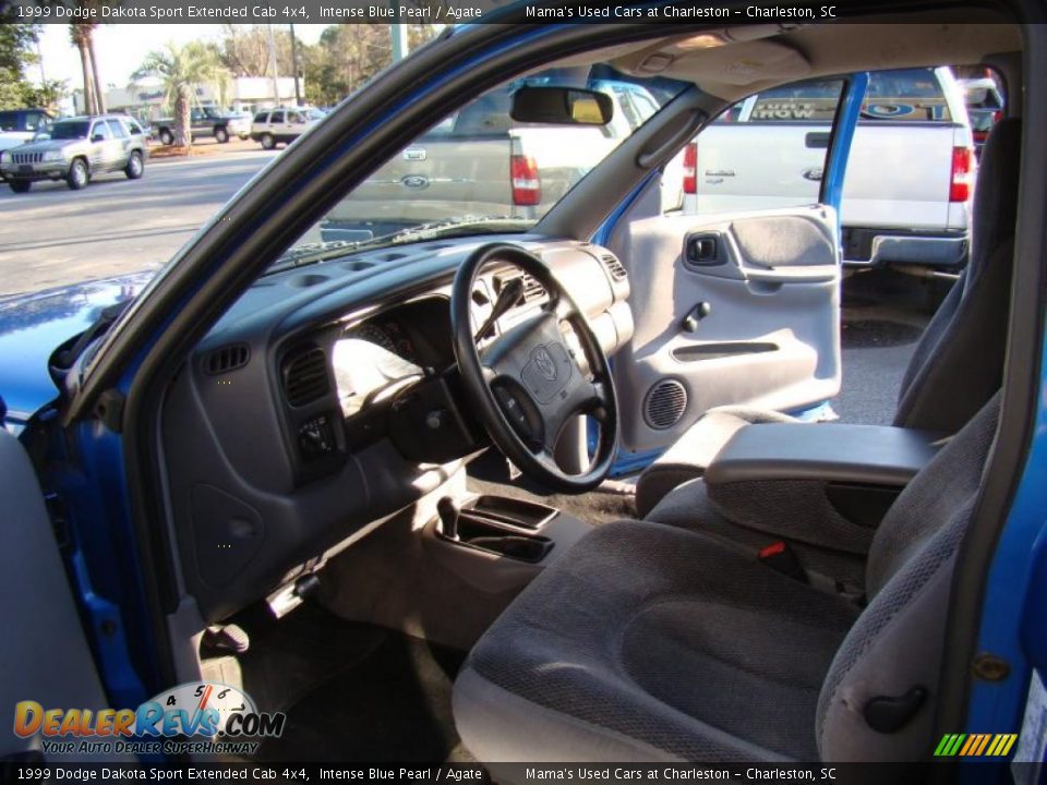 1999 Dodge Dakota Sport Extended Cab 4x4 Intense Blue Pearl / Agate Photo #9