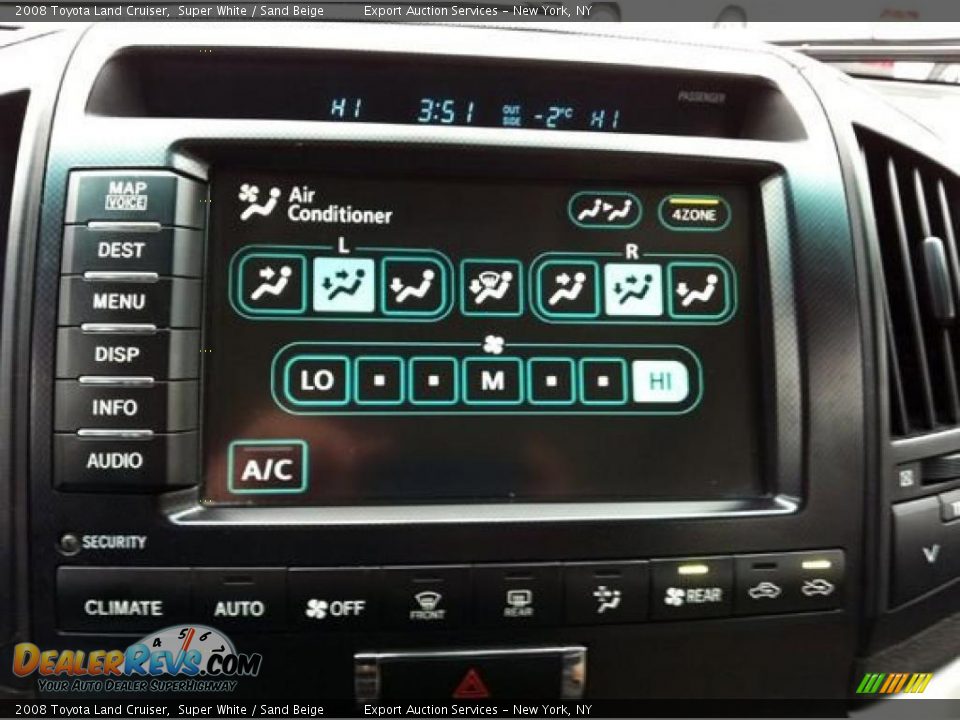 Controls of 2008 Toyota Land Cruiser  Photo #12