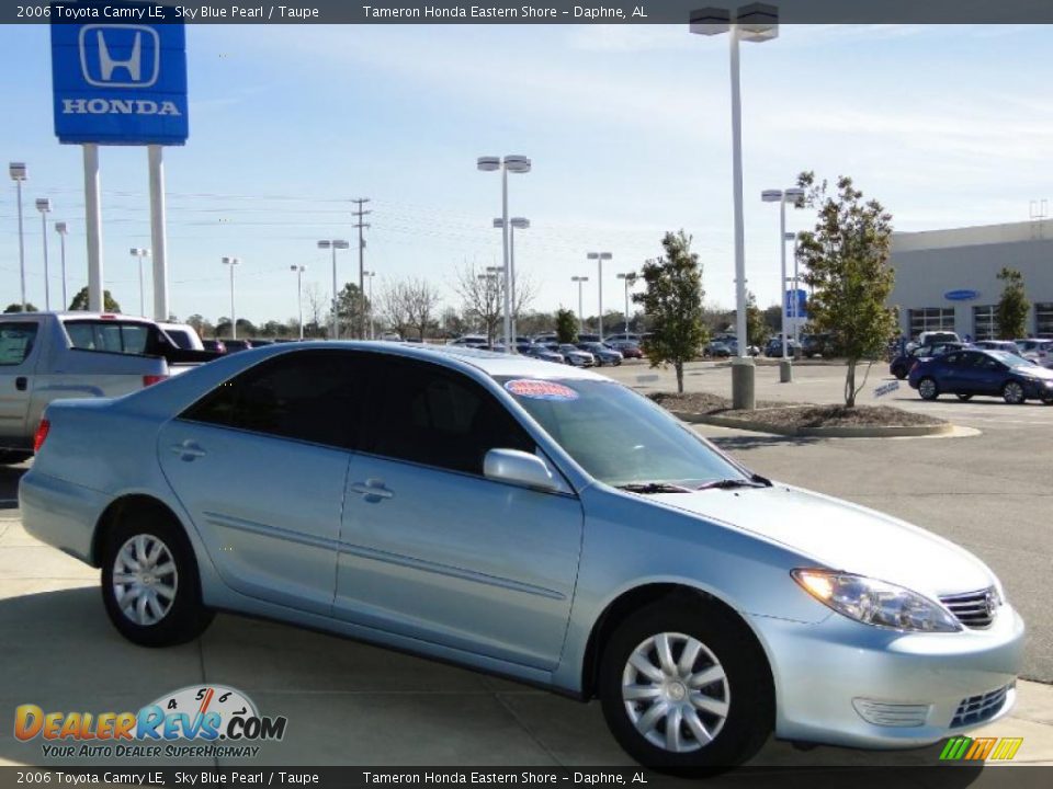 2006 Toyota Camry LE Sky Blue Pearl / Taupe Photo #3