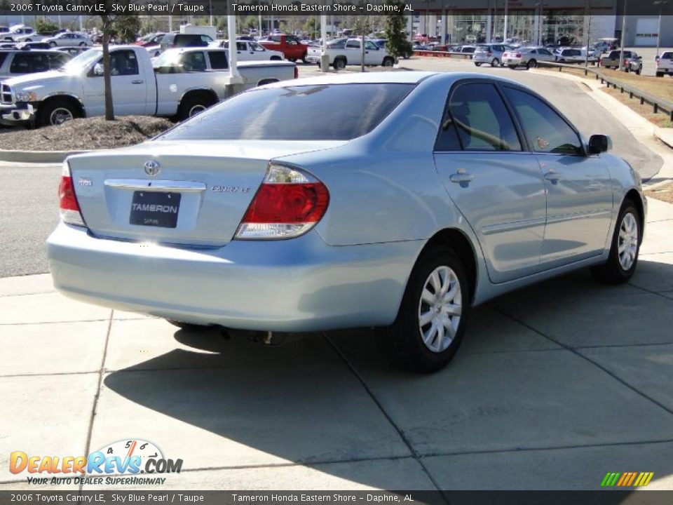 2006 Toyota Camry LE Sky Blue Pearl / Taupe Photo #5