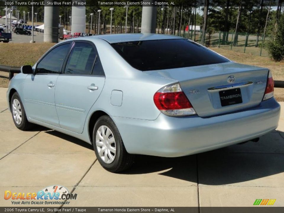 2006 Toyota Camry LE Sky Blue Pearl / Taupe Photo #6