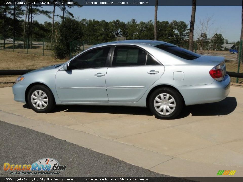 2006 Toyota Camry LE Sky Blue Pearl / Taupe Photo #7