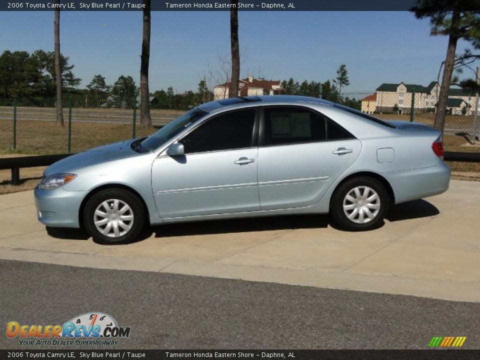 2006 Toyota Camry LE Sky Blue Pearl / Taupe Photo #8