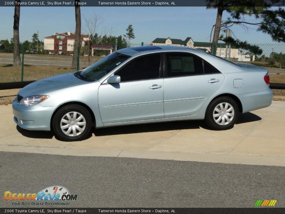 2006 Toyota Camry LE Sky Blue Pearl / Taupe Photo #9