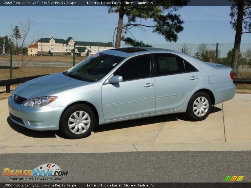 2006 Toyota Camry LE Sky Blue Pearl / Taupe Photo #10