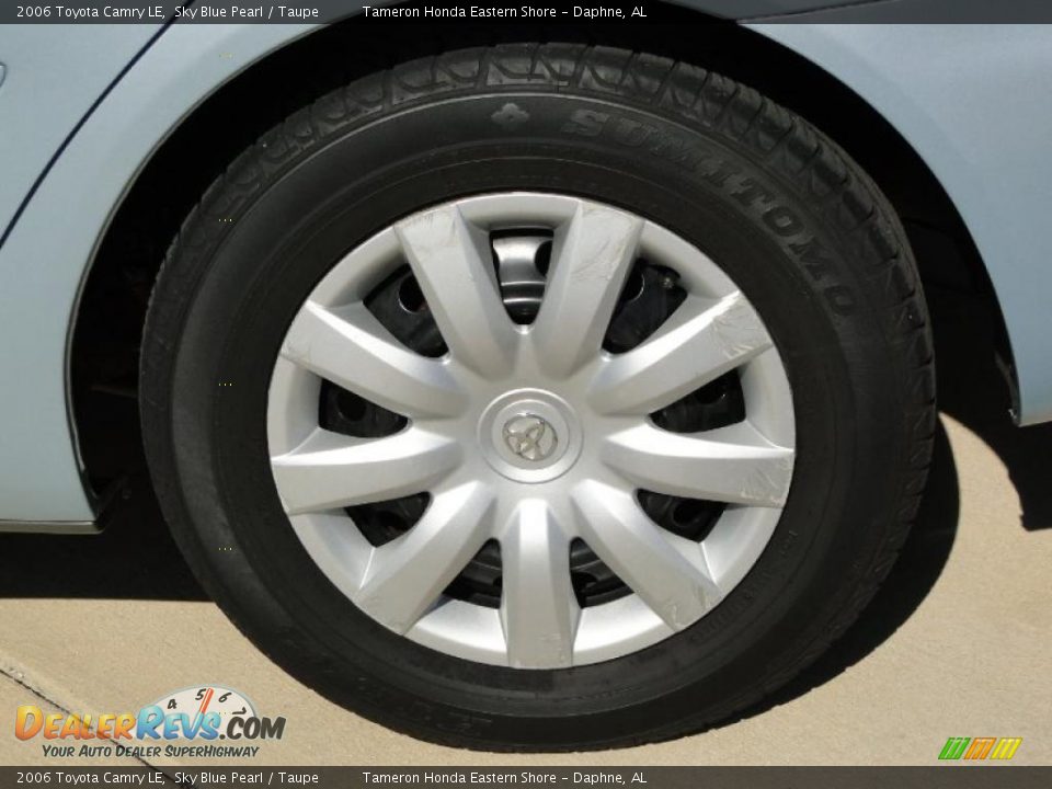 2006 Toyota Camry LE Sky Blue Pearl / Taupe Photo #36