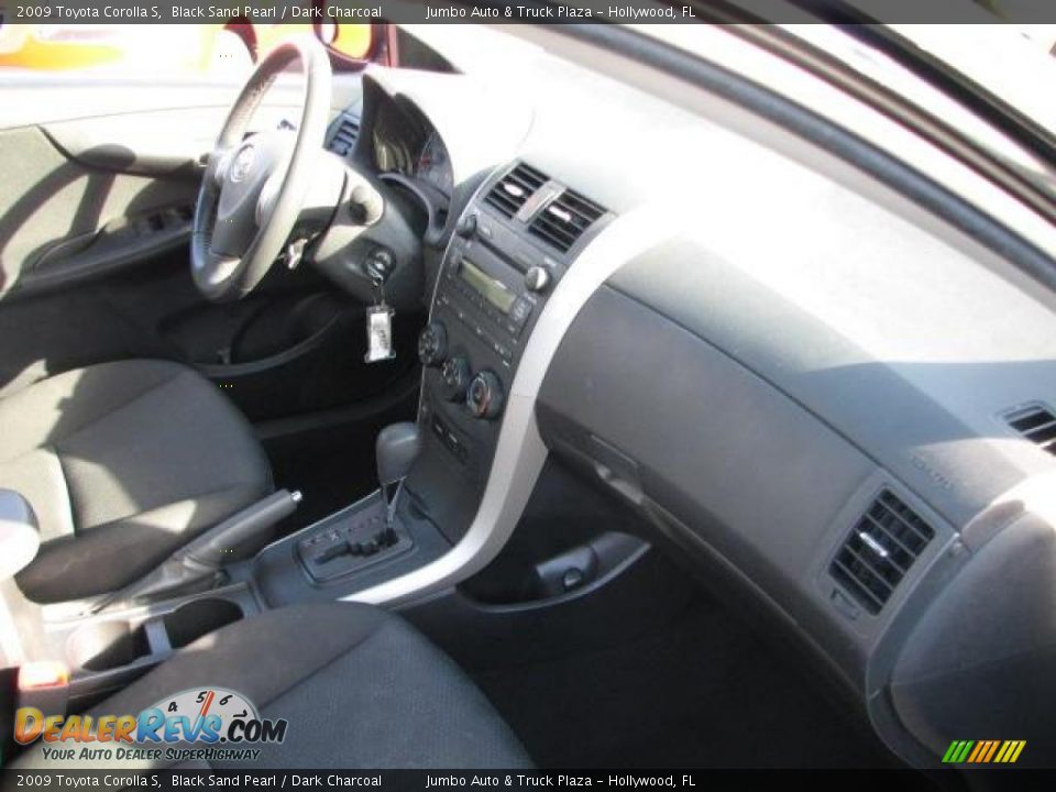 2009 Toyota Corolla S Black Sand Pearl / Dark Charcoal Photo #13