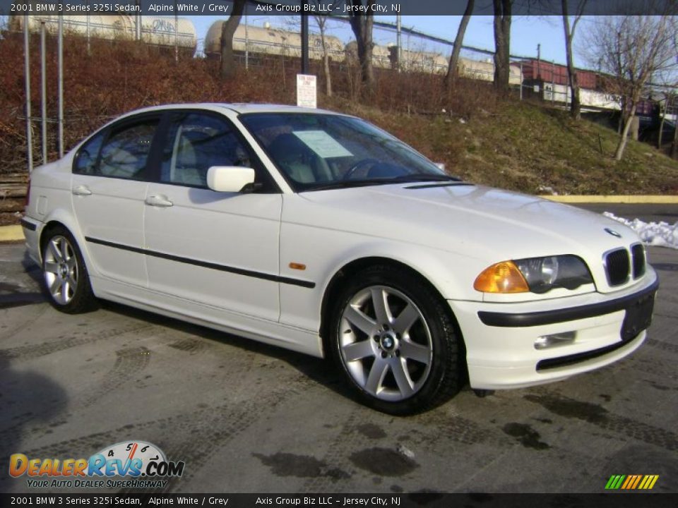 2001 BMW 3 Series 325i Sedan Alpine White / Grey Photo #4 | DealerRevs.com