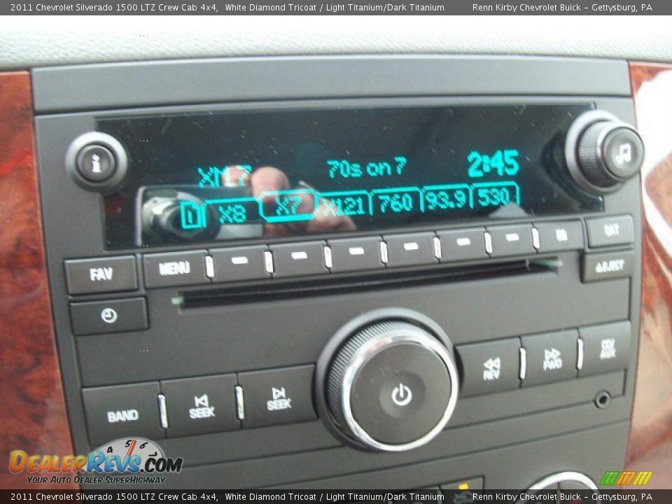 2011 Chevrolet Silverado 1500 LTZ Crew Cab 4x4 White Diamond Tricoat / Light Titanium/Dark Titanium Photo #7