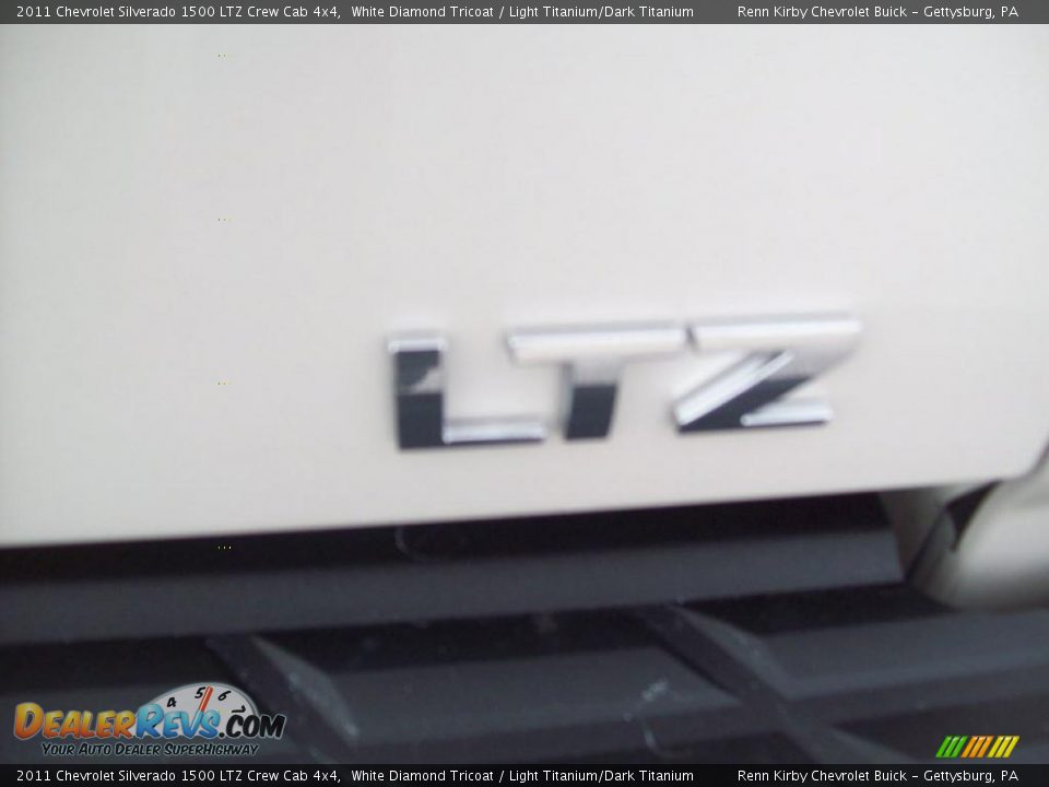 2011 Chevrolet Silverado 1500 LTZ Crew Cab 4x4 White Diamond Tricoat / Light Titanium/Dark Titanium Photo #31