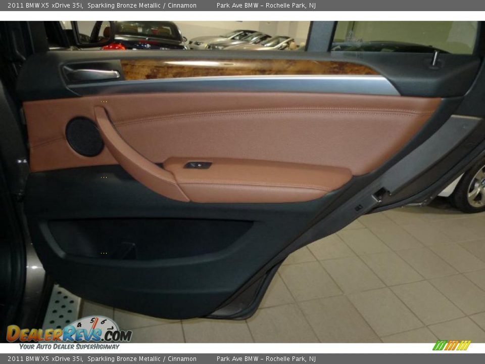 Door Panel of 2011 BMW X5 xDrive 35i Photo #28