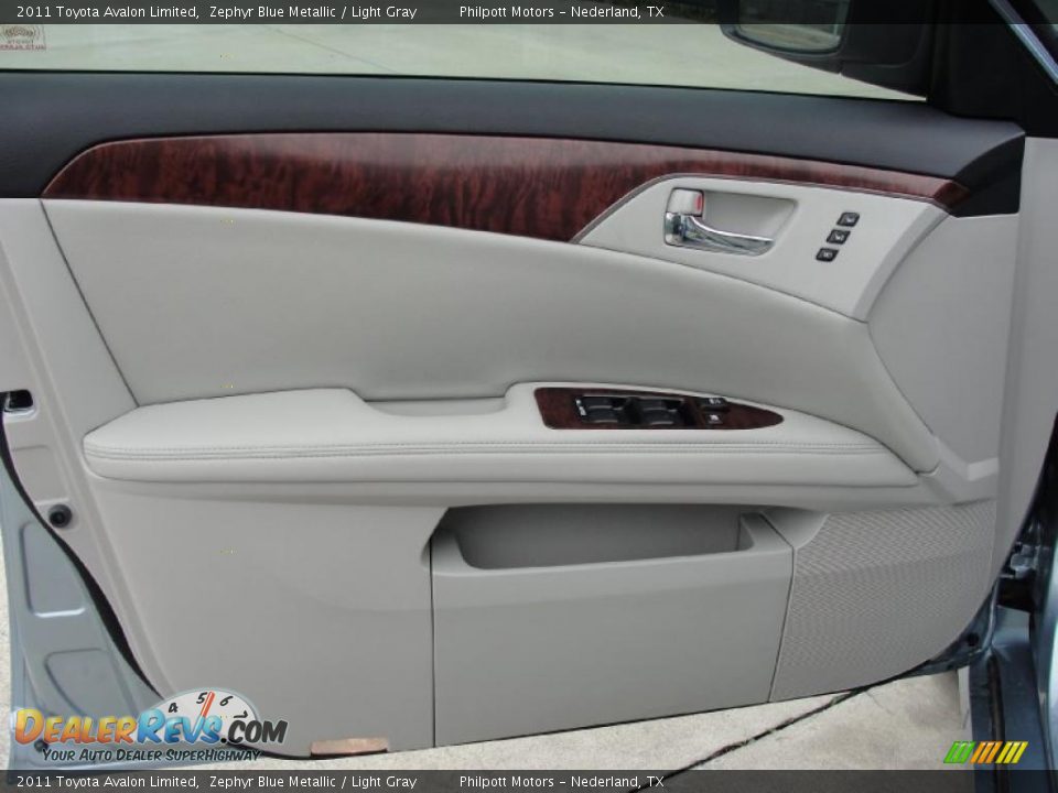 Door Panel of 2011 Toyota Avalon Limited Photo #18