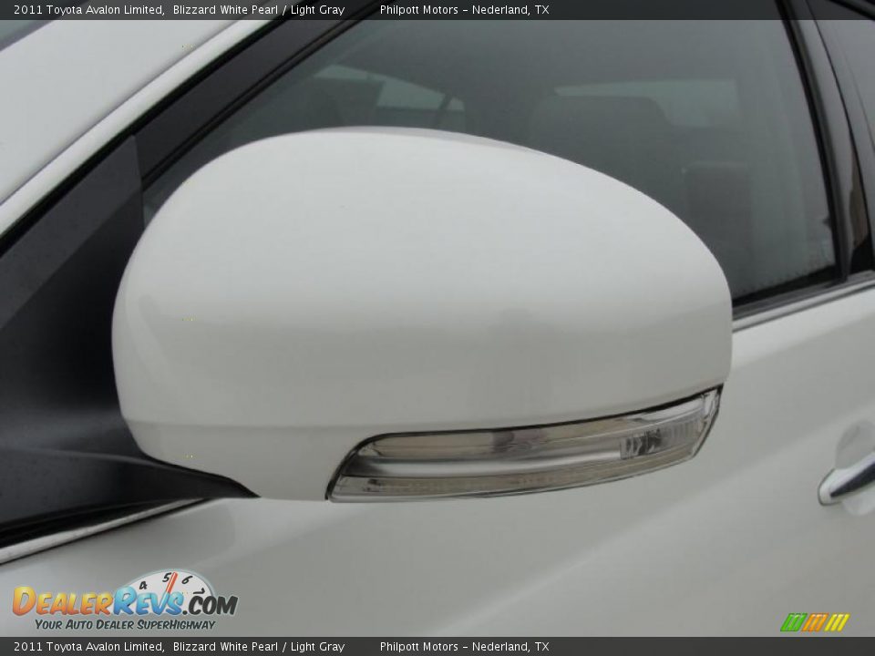 2011 Toyota Avalon Limited Blizzard White Pearl / Light Gray Photo #11