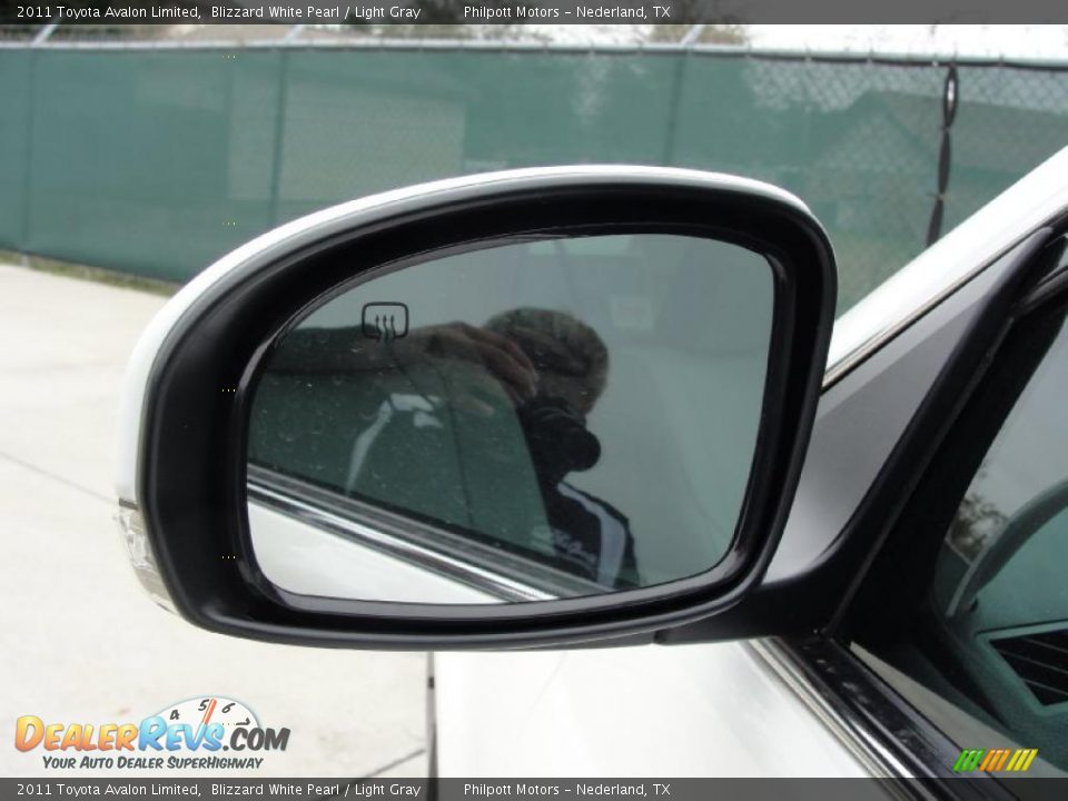 2011 Toyota Avalon Limited Blizzard White Pearl / Light Gray Photo #12