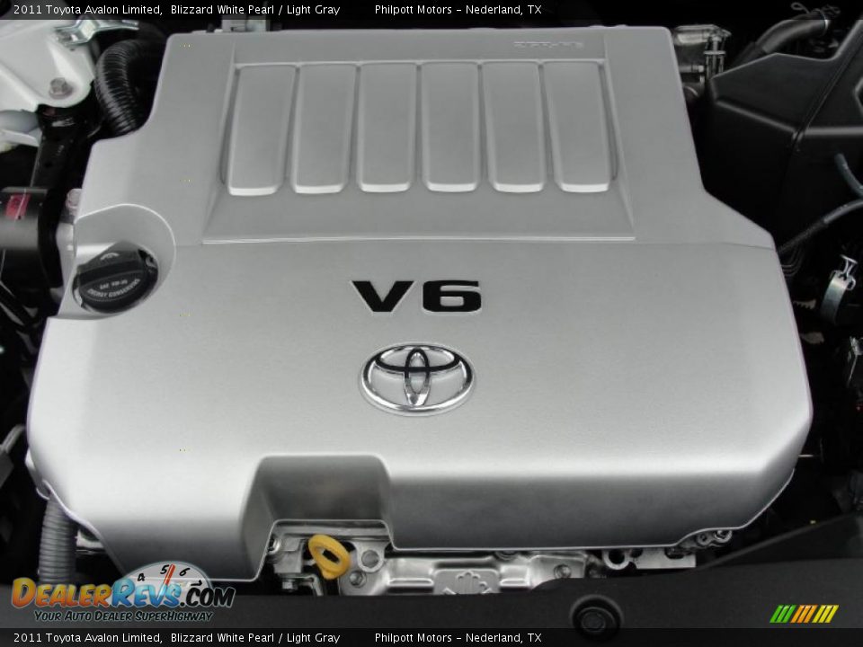 2011 Toyota Avalon Limited Blizzard White Pearl / Light Gray Photo #15