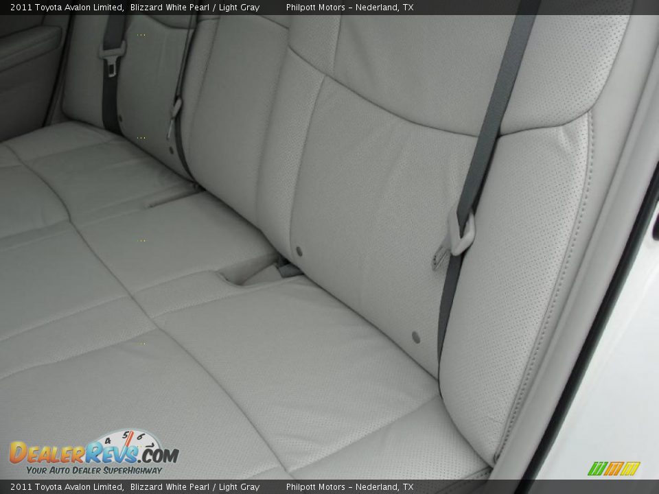 2011 Toyota Avalon Limited Blizzard White Pearl / Light Gray Photo #17