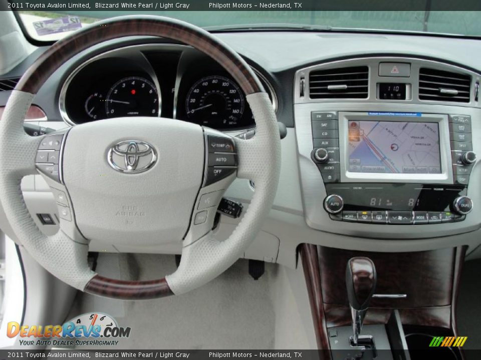 2011 Toyota Avalon Limited Blizzard White Pearl / Light Gray Photo #24