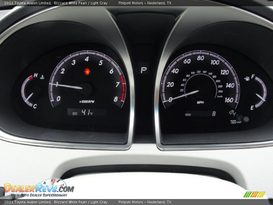 2011 Toyota Avalon Limited Blizzard White Pearl / Light Gray Photo #32